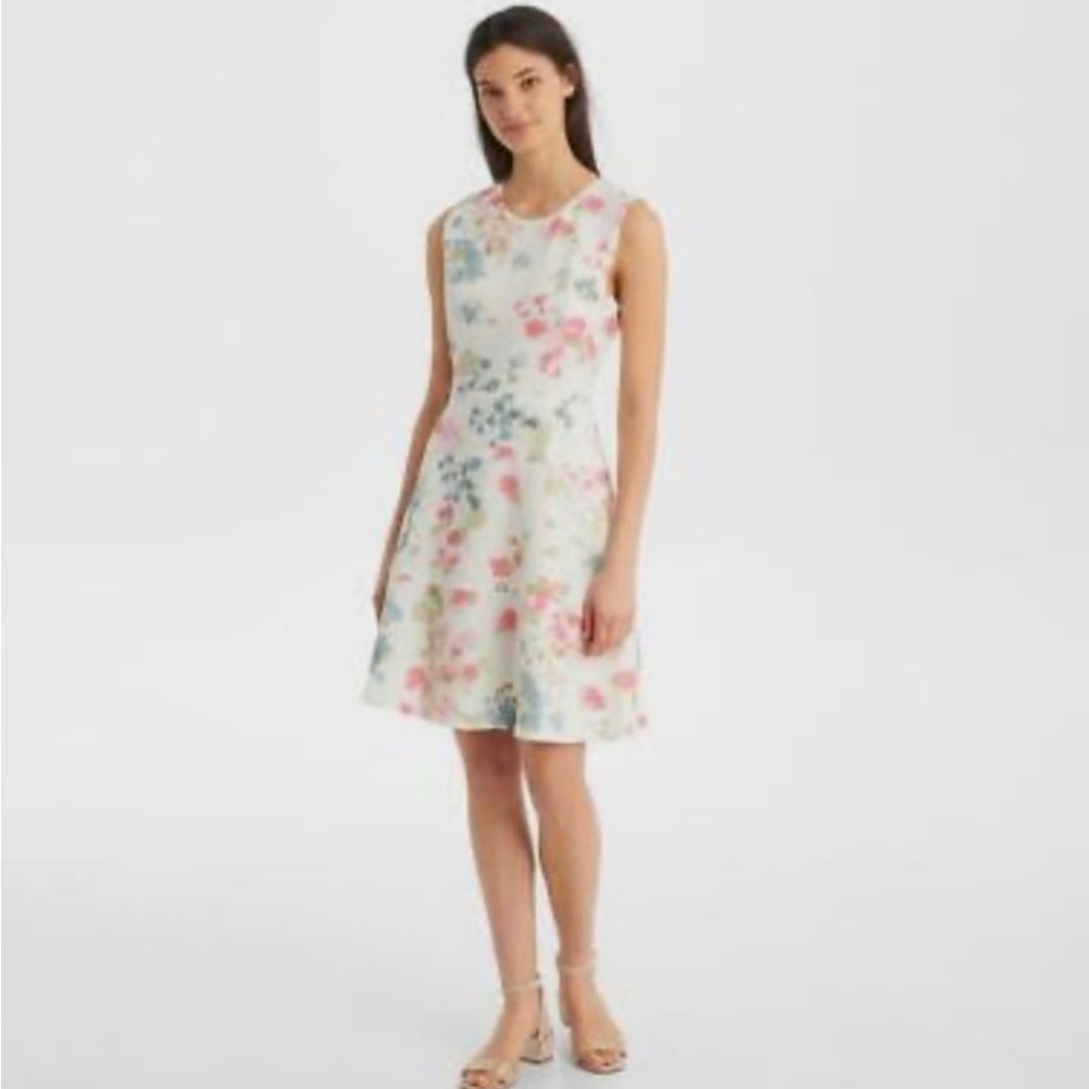 NWT Karl Lagerfeld White Floral Stretch Jewel Neck Sleeveless Dress Size 4